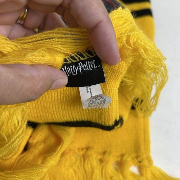 Hufflepuff Yellow Black Costume Scarf Harry Potter - Picture 2 of 3